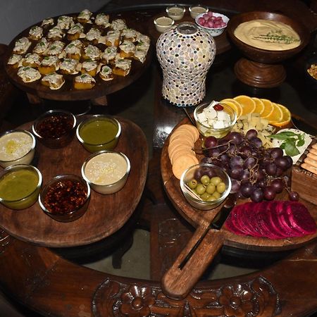Casa Happy Dervish, 2Mins Away From The Beach 안주나 외부 사진