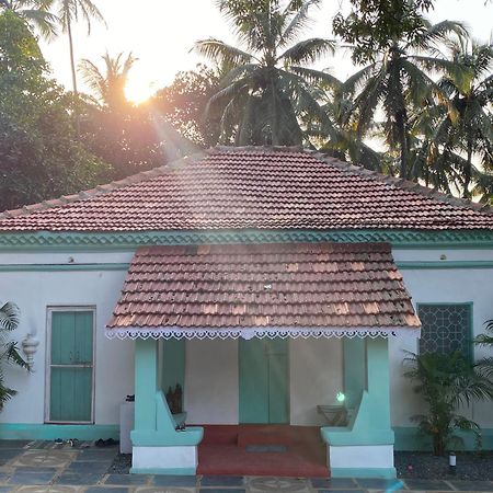 Casa Happy Dervish, 2Mins Away From The Beach 안주나 외부 사진