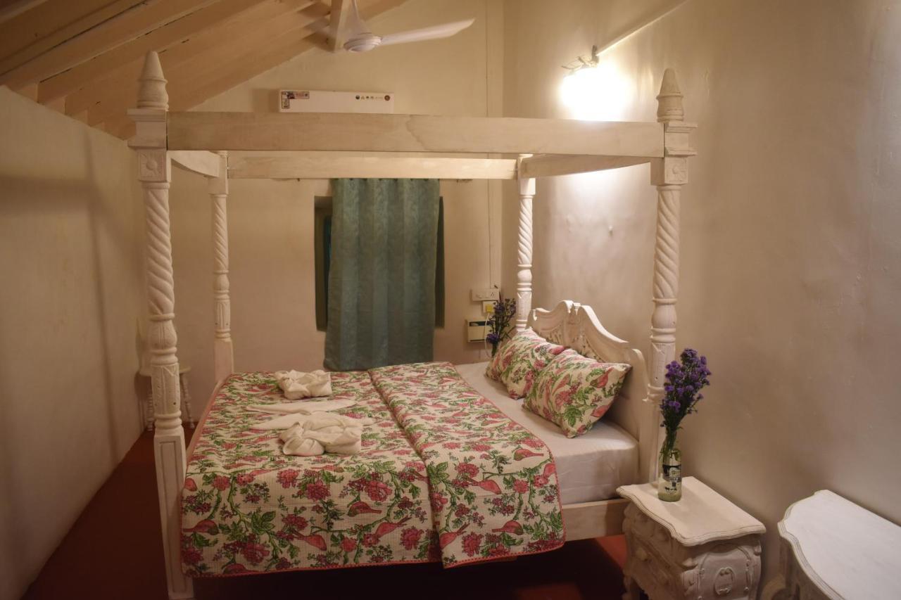 Casa Happy Dervish, 2Mins Away From The Beach 안주나 외부 사진