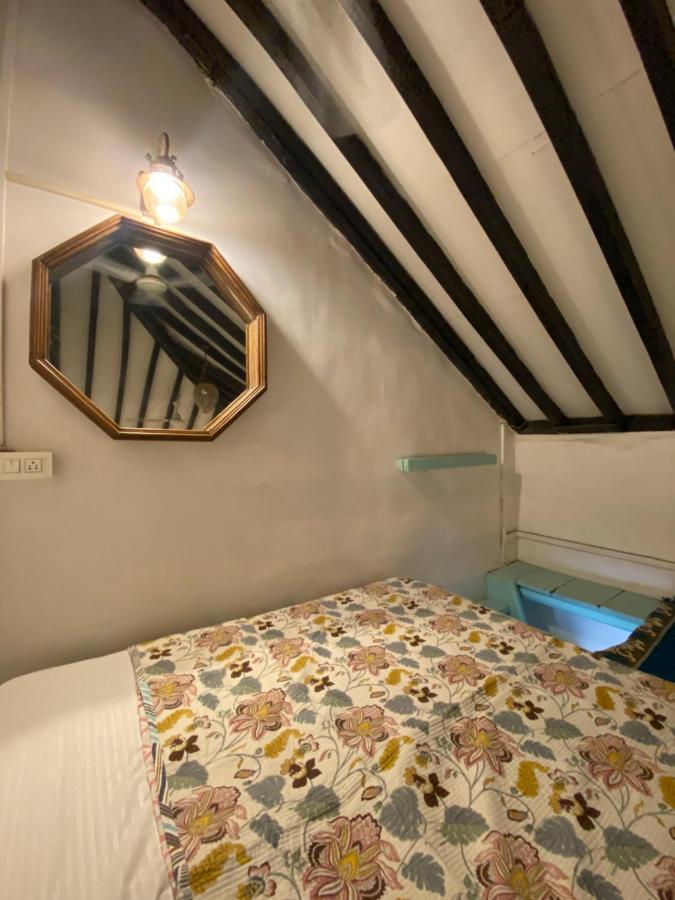 Casa Happy Dervish, 2Mins Away From The Beach 안주나 외부 사진