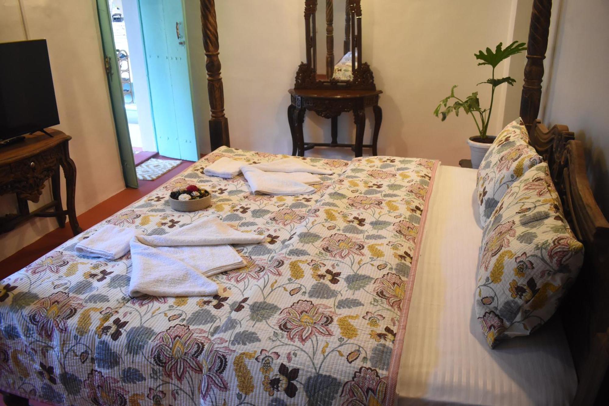 Casa Happy Dervish, 2Mins Away From The Beach 안주나 외부 사진